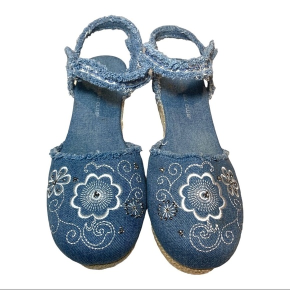 MONTEGO Bay Club Distressed Embroidered Floral Jeans Wedge Ankle Espadrilles 6.5 - Picture 2 of 12